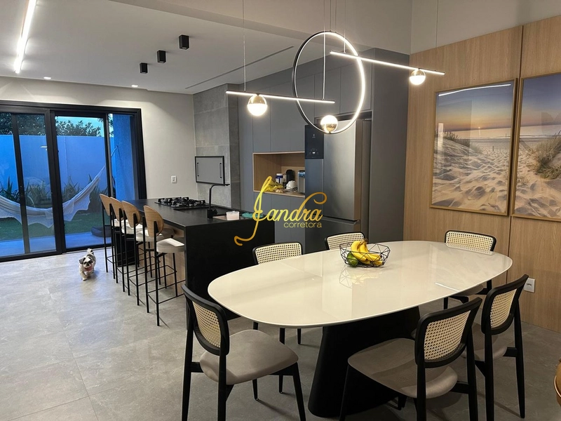 Casa térrea mobiliada e decorada 04 suítes e área construída de 155m2: 28ª foto da galeria de imagens do imóvel