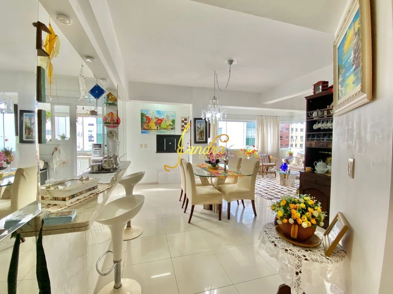 Apartamento Navegantes 50 m do mar. Mobiliado e decorado