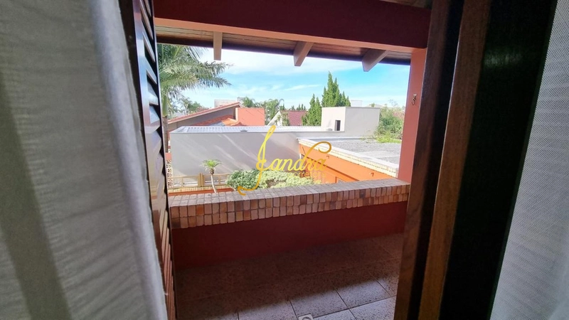 Sobrado espaçoso com 05 dormitórios sendo 02 suítes: 46ª foto da galeria de imagens do imóvel