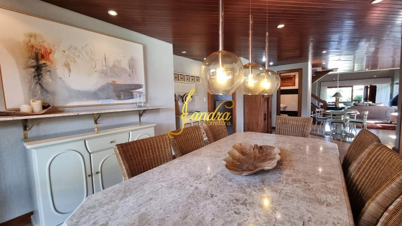 Sobrado espaçoso com 05 dormitórios sendo 02 suítes: 25ª foto da galeria de imagens do imóvel