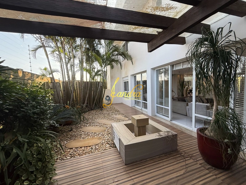 Sobrado mobiliado e decorado com piscina: 12ª foto da galeria de imagens do imóvel