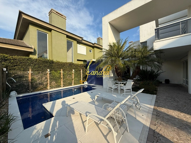 Sobrado mobiliado e decorado com piscina: 21ª foto da galeria de imagens do imóvel