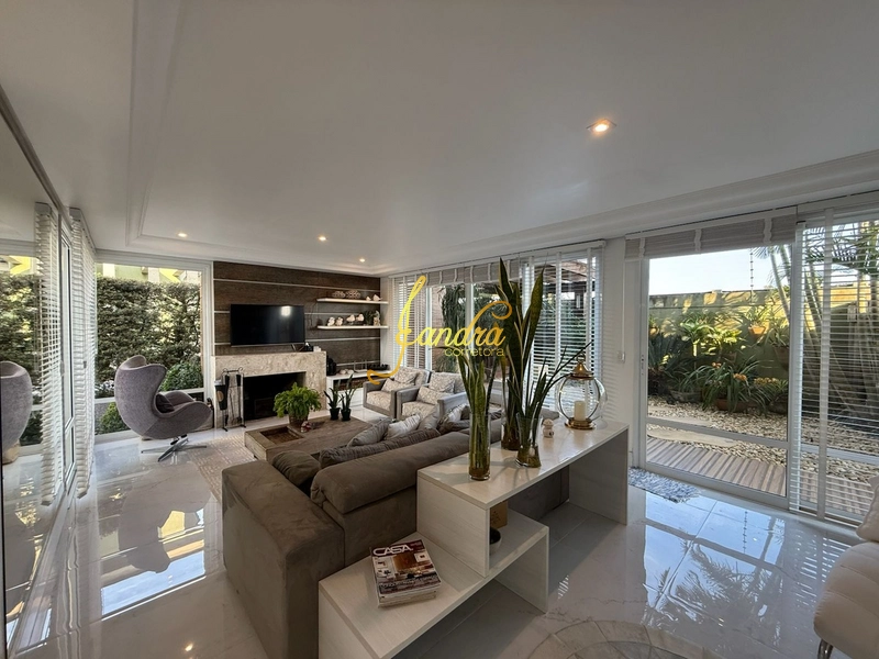 Sobrado mobiliado e decorado com piscina: 24ª foto da galeria de imagens do imóvel