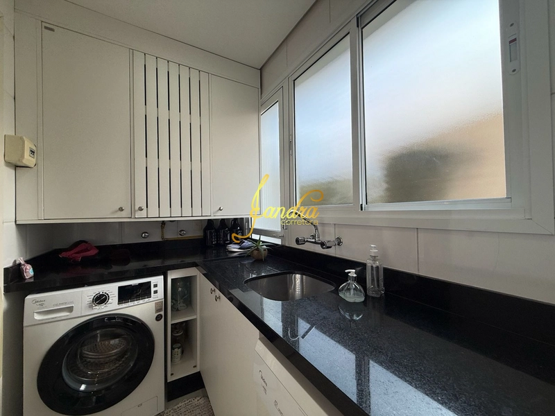 Sobrado mobiliado e decorado com piscina: 10ª foto da galeria de imagens do imóvel