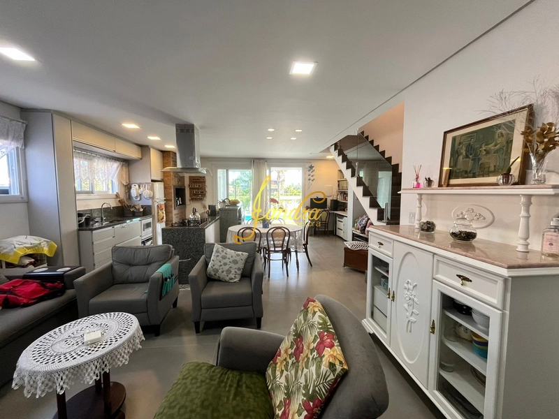 Sobrado Beira Lago, com 04 suites e piscina aquecida: 28ª foto da galeria de imagens do imóvel