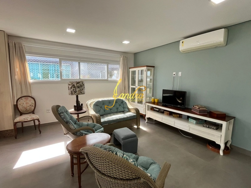 Sobrado Beira Lago, com 04 suites e piscina aquecida: 8ª foto da galeria de imagens do imóvel