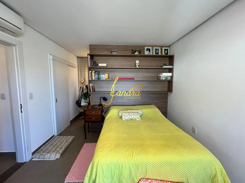 Sobrado Beira Lago, com 04 suites e piscina aquecida: 14ª foto da galeria de imagens do imóvel