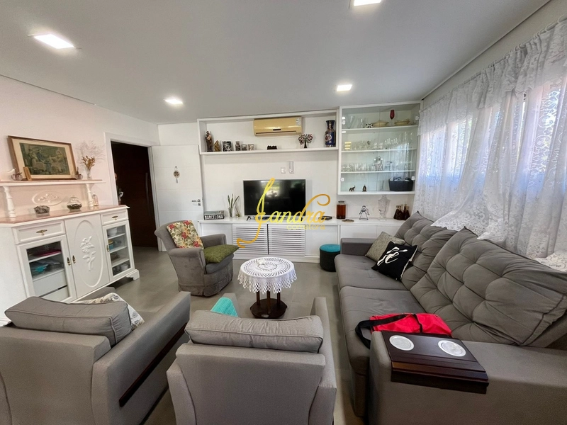 Sobrado Beira Lago, com 04 suites e piscina aquecida: 24ª foto da galeria de imagens do imóvel