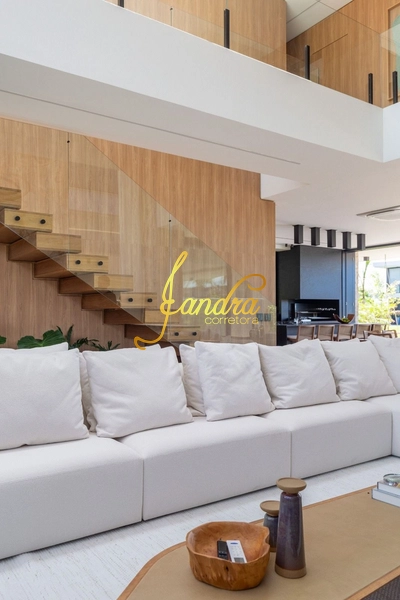 Sobrado beira Lago, mobiliado e decorado com 06 suítes: 9ª foto da galeria de imagens do imóvel