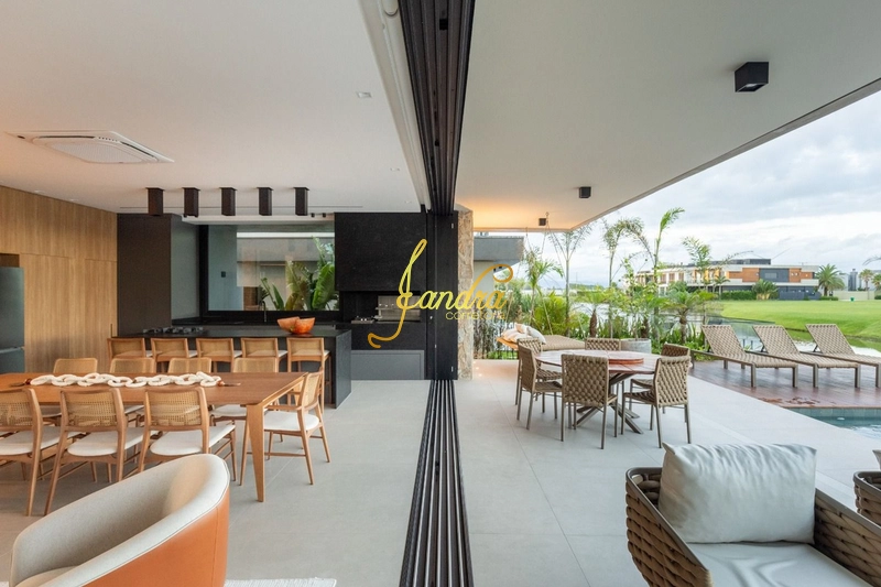 Sobrado beira Lago, mobiliado e decorado com 06 suítes: 49ª foto da galeria de imagens do imóvel