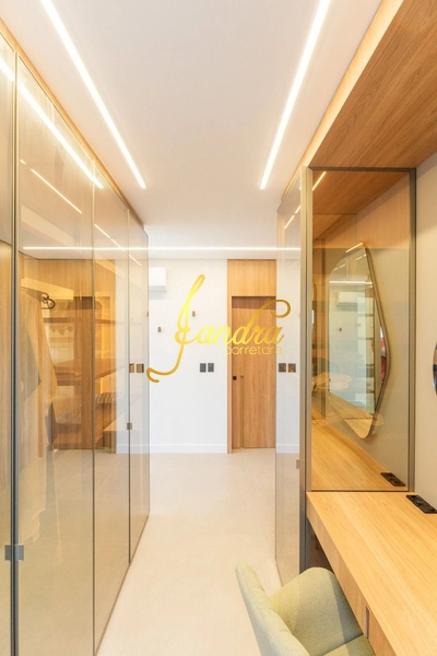 Sobrado beira Lago, mobiliado e decorado com 06 suítes: 28ª foto da galeria de imagens do imóvel