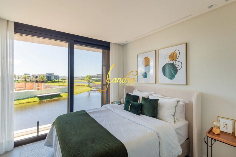 Sobrado beira Lago, mobiliado e decorado com 06 suítes: 24ª foto da galeria de imagens do imóvel