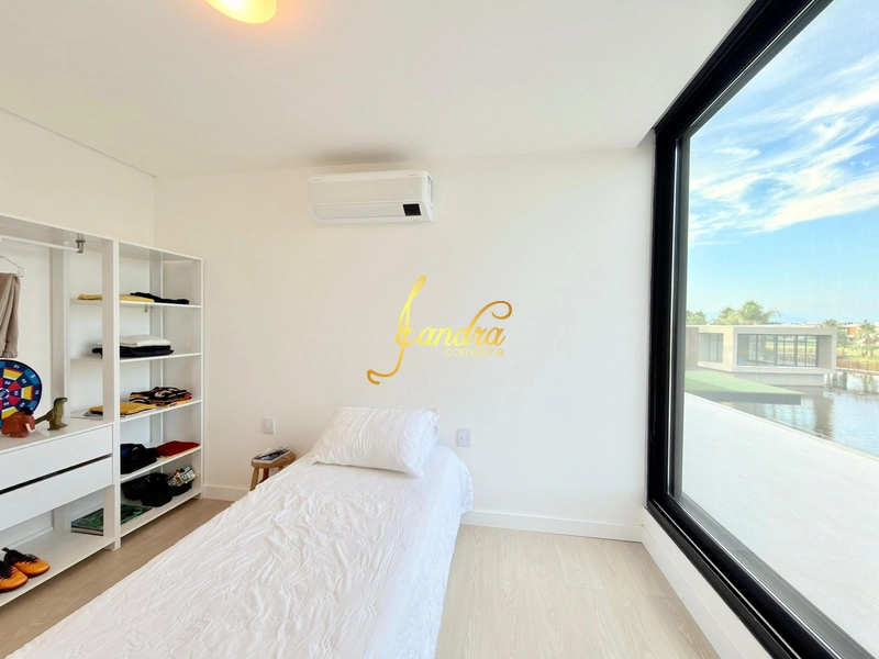 Sobrado Beira lago, com 244m2: 27ª foto da galeria de imagens do imóvel