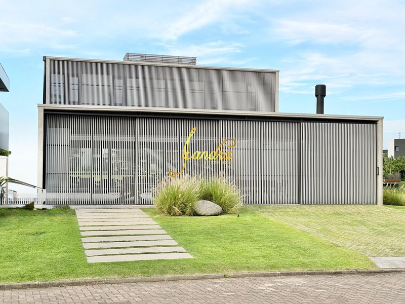 Sobrado Beira lago, com 244m2: 29ª foto da galeria de imagens do imóvel