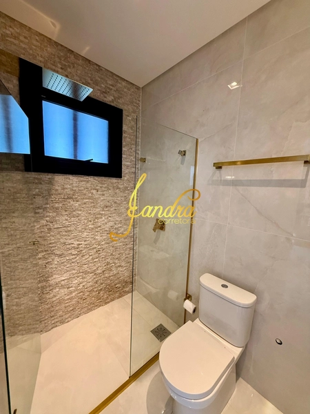 Sobrado beira lago, com piscina aquecida: 29ª foto da galeria de imagens do imóvel