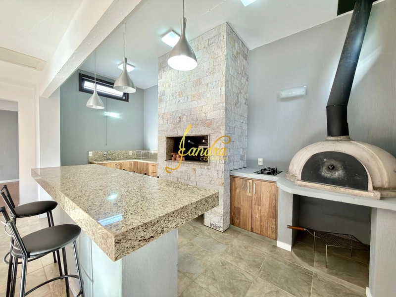 Casa no centro de Xangri-lá, perto do mar Troco por apartamento Capão: 1ª foto da galeria de imagens do imóvel