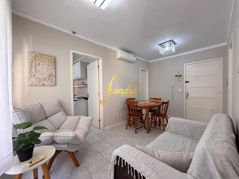 Apartamento amplo de 1 dormitório  pertinho do mar: 1ª foto da galeria de imagens do imóvel