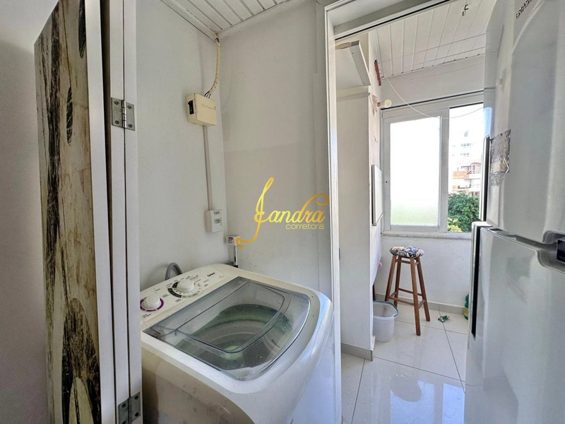 Amplo apartamento reformado de 1 dormitório: 4ª foto da galeria de imagens do imóvel