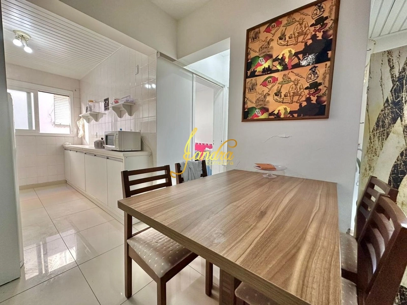 Amplo apartamento reformado de 1 dormitório: 5ª foto da galeria de imagens do imóvel