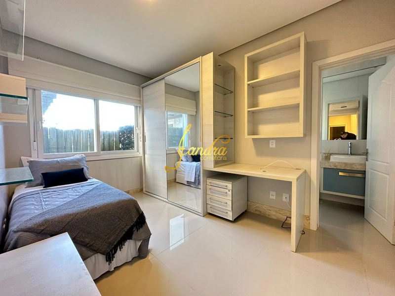 Casa térrea mobiliada e decorada com piscina: 21ª foto da galeria de imagens do imóvel