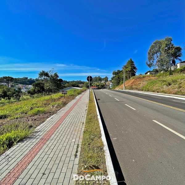 TERRENO IDELA PARA CASA DE DOIS PISOS, RUA ASFALTADA: 2ª foto da galeria de imagens do imóvel