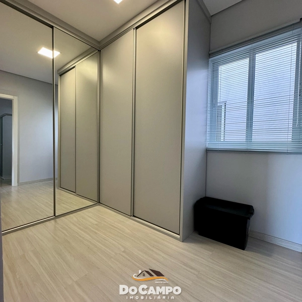 APARTAMENTO À VENDA NO CENTRO COM 3 VAGAS DE GARAGEM: 4ª foto da galeria de imagens do imóvel