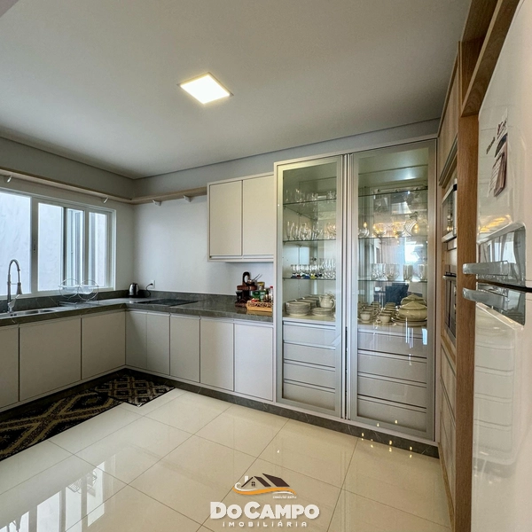 APARTAMENTO À VENDA NO CENTRO COM 3 VAGAS DE GARAGEM: 10ª foto da galeria de imagens do imóvel