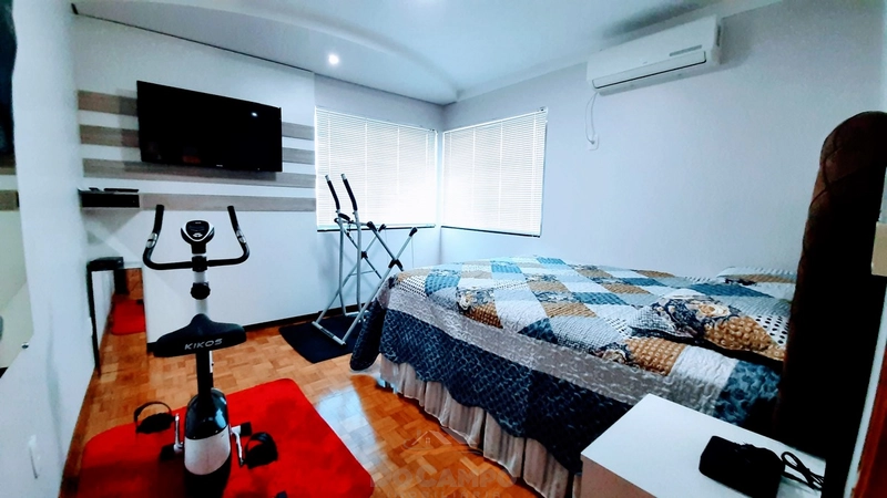 CASA COM PISCINA: 9ª foto da galeria de imagens do imóvel