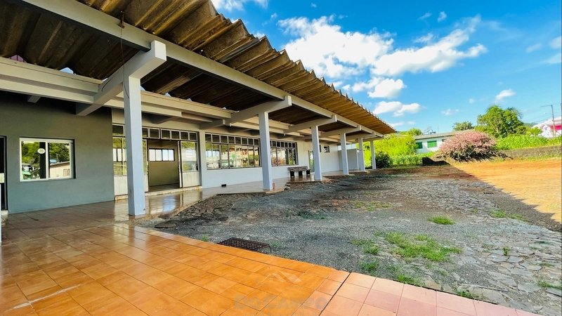Prédio com 939 m² + Terreno de 1354 m² + Salas Comerciais: 6ª foto da galeria de imagens do imóvel