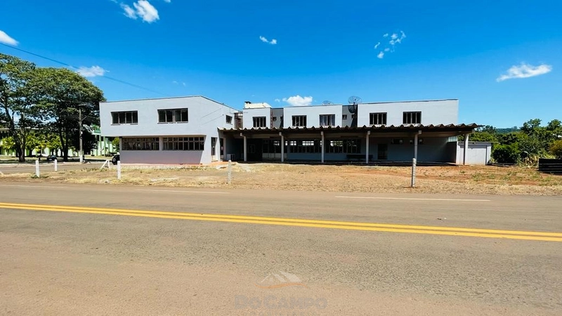 Prédio com 939 m² + Terreno de 1354 m² + Salas Comerciais: 31ª foto da galeria de imagens do imóvel