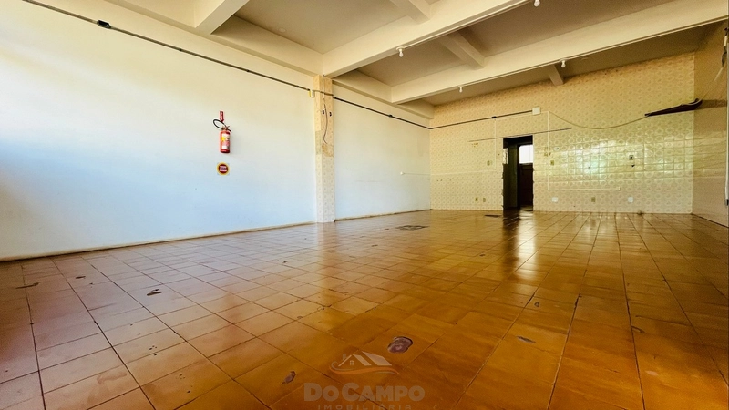 Prédio com 939 m² + Terreno de 1354 m² + Salas Comerciais: 7ª foto da galeria de imagens do imóvel