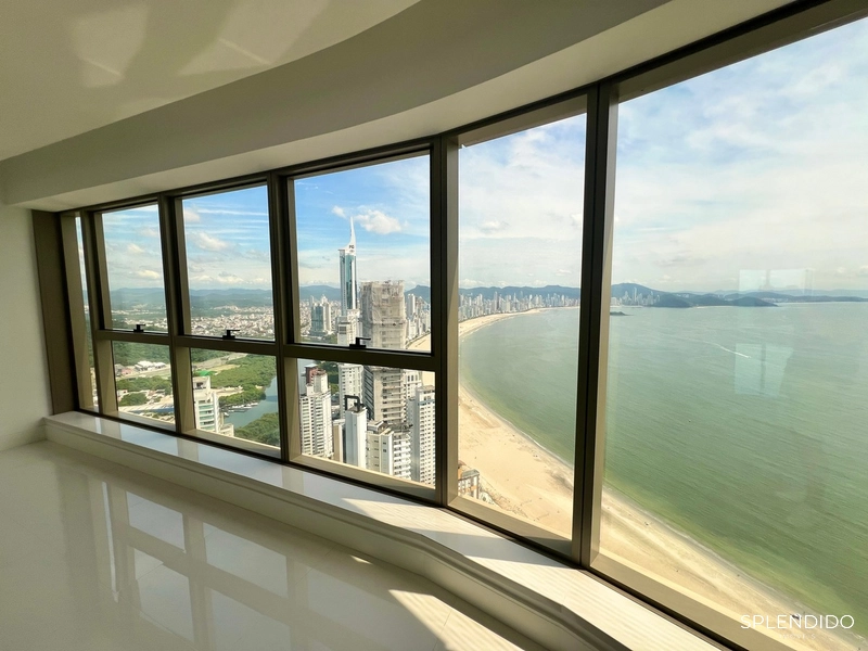 Apartamento no Edifício Yachthouse em Balneário Camboriú: 3ª foto da galeria de imagens do imóvel