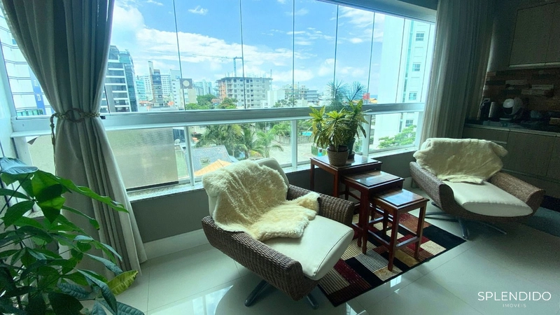 Apartamento no Edifício Porto Madeiro na Praia Brava: 3ª foto da galeria de imagens do imóvel