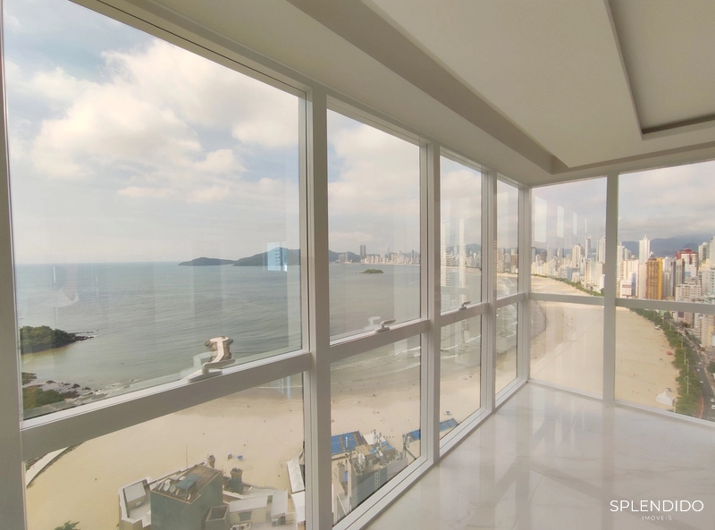 Apartamento no Edifício Skyline em Balneário Camboriú: 1ª foto da galeria de imagens do imóvel