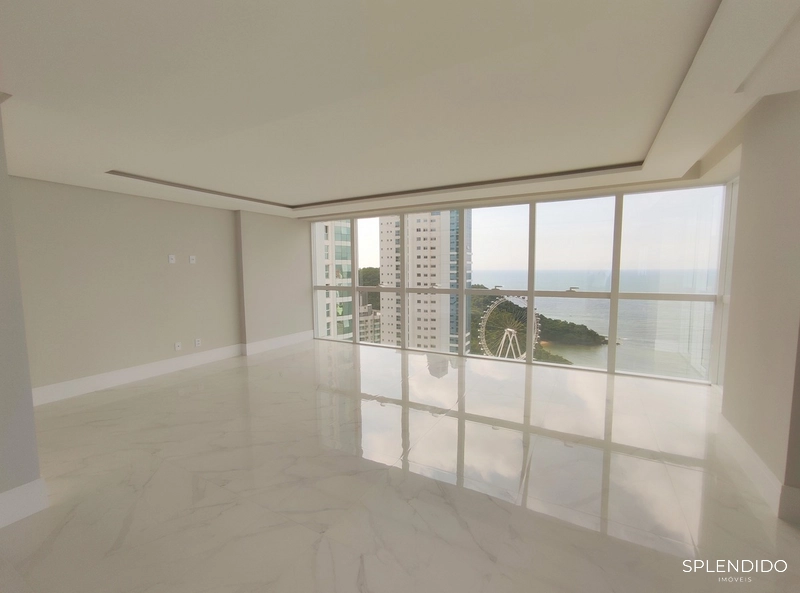 Apartamento no Edifício Skyline em Balneário Camboriú: 2ª foto da galeria de imagens do imóvel