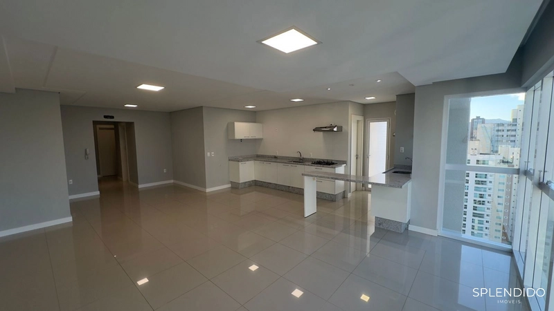 Apartamento no Edifício Edgar Wegner em Balneário Camboriú: 2ª foto da galeria de imagens do imóvel