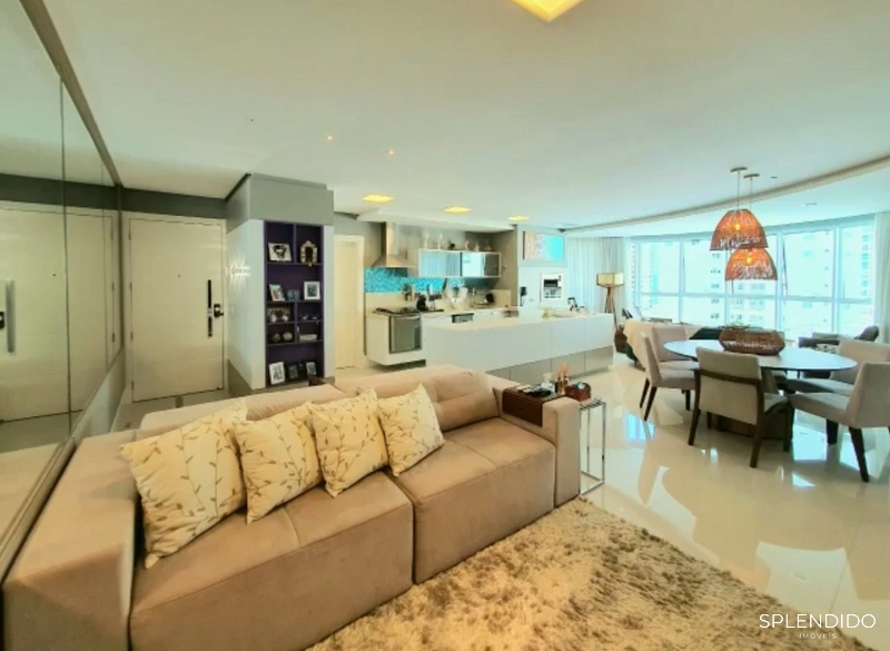 Apartamento no Edifício Le Majestic em Balneário Camboriú: 3ª foto da galeria de imagens do imóvel