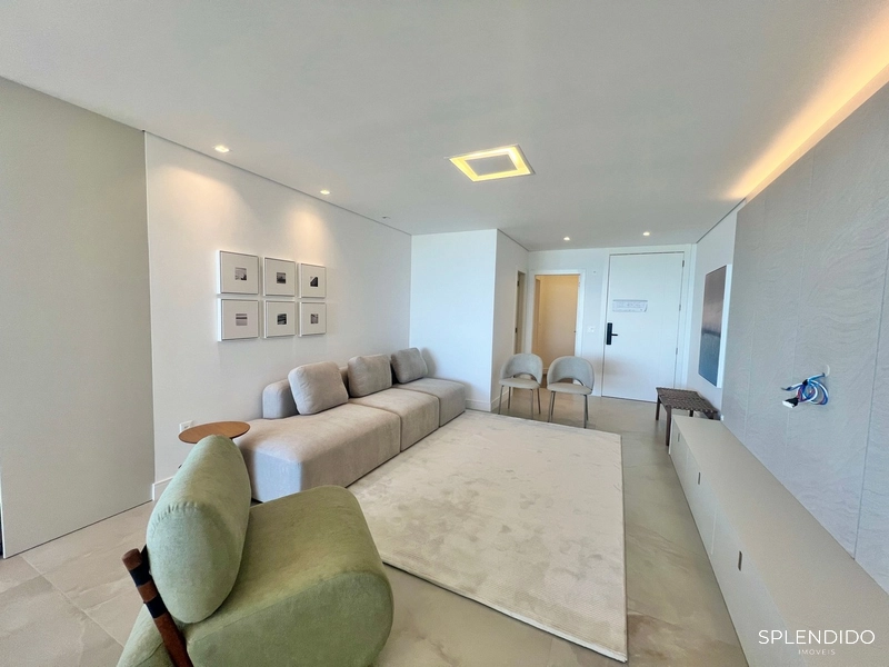 Apartamento no Edifício Le Blanc na Praia Brava: 2ª foto da galeria de imagens do imóvel