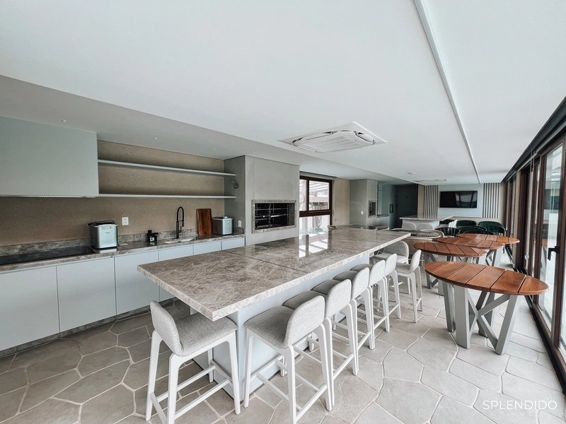 Apartamento no Edifício Torres da Brava na Praia Brava: 30ª foto da galeria de imagens do imóvel