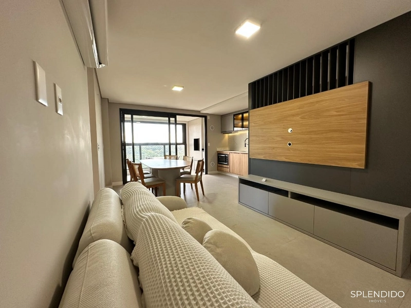 Apartamento no Edifício Torres da Brava na Praia Brava: 2ª foto da galeria de imagens do imóvel