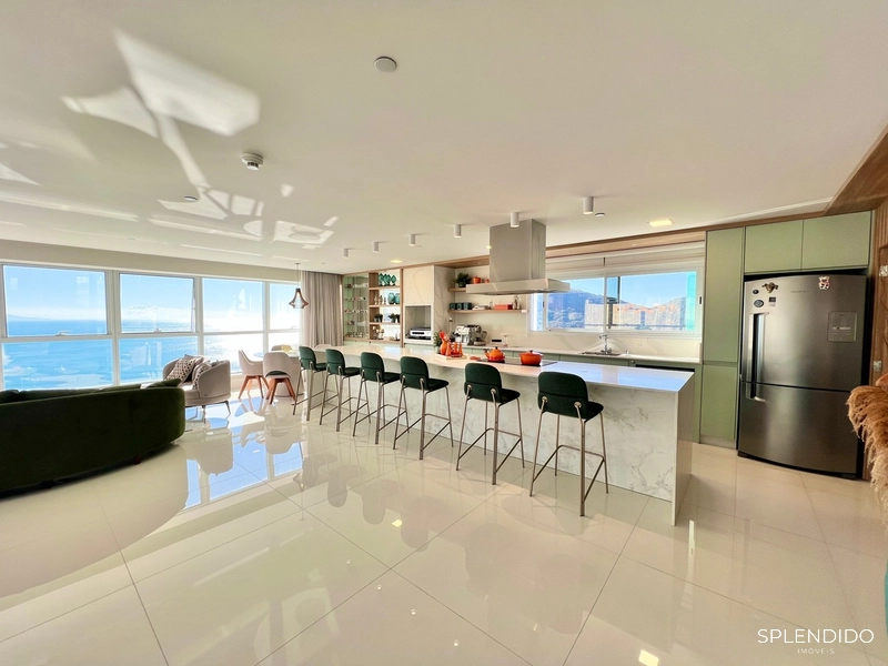 Apartamento Frente Mar no Edifício Epic Tower em Balneário Camboriú: 3ª foto da galeria de imagens do imóvel