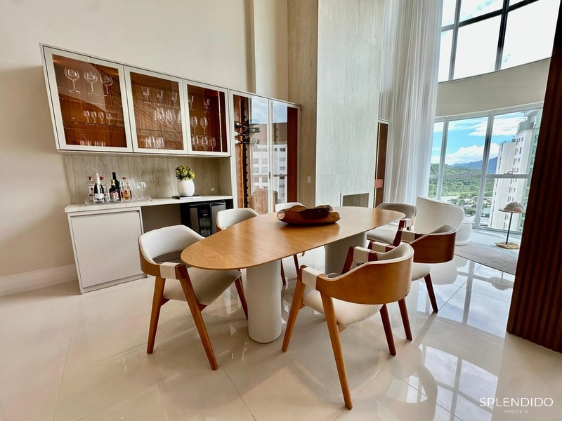 Apartamento Duplex no Edifício Le Majestic em Balneário Camboriú: 7ª foto da galeria de imagens do imóvel