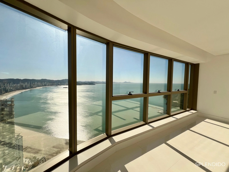 Apartamento no Edifício Yachthouse em Balneário Camboriú: 1ª foto da galeria de imagens do imóvel