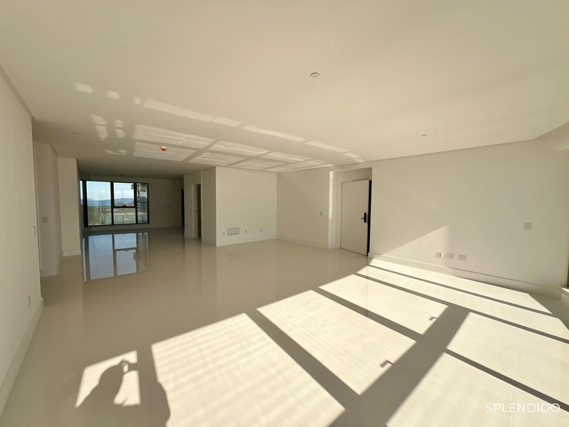Apartamento no Edifício Yachthouse em Balneário Camboriú: 6ª foto da galeria de imagens do imóvel