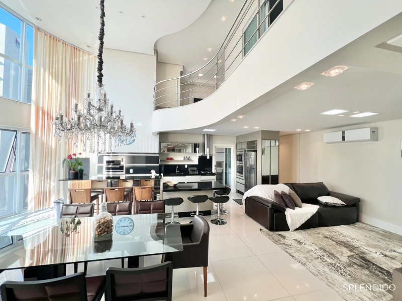 Apartamento Duplex no Edifício Le Majestic em Balneário Camboriú: 1ª foto da galeria de imagens do imóvel