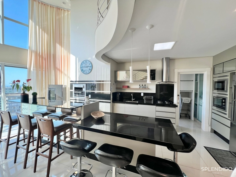 Apartamento Duplex no Edifício Le Majestic em Balneário Camboriú: 5ª foto da galeria de imagens do imóvel
