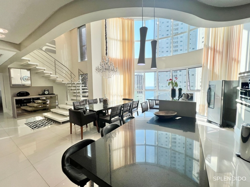 Apartamento Duplex no Edifício Le Majestic em Balneário Camboriú: 3ª foto da galeria de imagens do imóvel