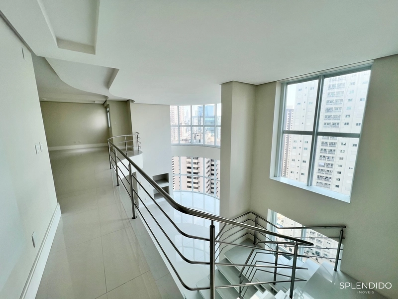 Apartamento Duplex no Edifício Le Majestic em Balneário Camboriú: 6ª foto da galeria de imagens do imóvel