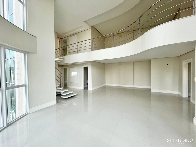 Apartamento Duplex no Edifício Le Majestic em Balneário Camboriú: 5ª foto da galeria de imagens do imóvel