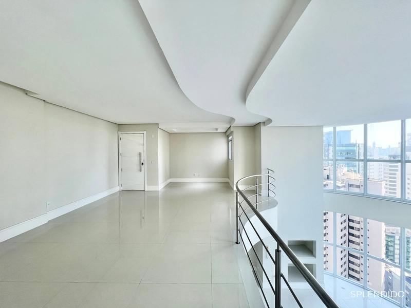 Apartamento Duplex no Edifício Le Majestic em Balneário Camboriú: 7ª foto da galeria de imagens do imóvel